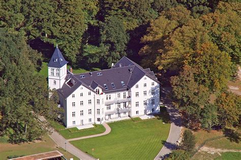 70m² guten tag, ich biete hier von privat eine komplett sanierte 3zimmer wohnung an. Jagdschloss Hohen Niendorf, Wohnung 1 - Ferienwohnungen ...