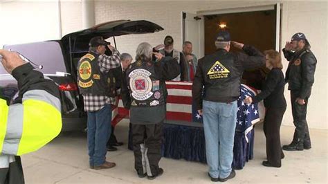 Volunteers Hold Memorial Service For Homeless Veteran