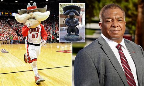 Unlv Will Retire Hey Reb Mascot But Keep Rebels Nickname Denying