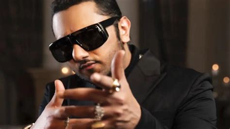 Exclusive Video Yo Yo Honey Singh Reveals How His Recent Break Up Delayed The Release Of His