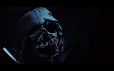 Here S A Frame By Frame Look At The New Star Wars Trailer The Verge