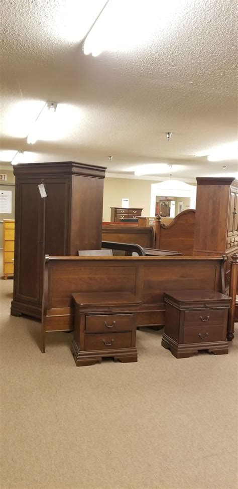 Broyhill King Bedroom Set Delmarva Furniture Consignment