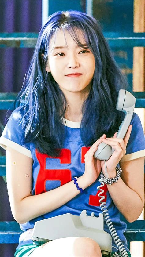 Iu Gif Korean Actresses Blackpink Fashion K Idols Blue Hair Korean