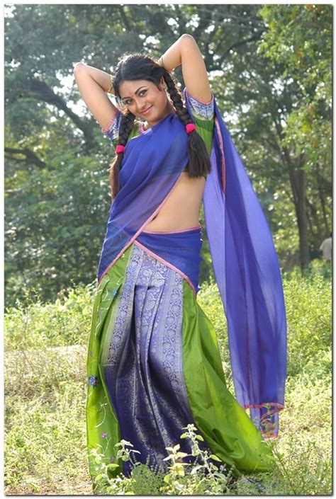 Film Actress Photos Meenakshi Sexy Nave Show In Half Saree Unseen