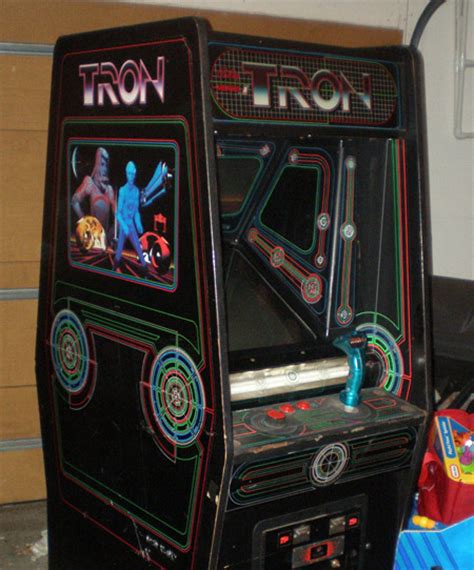 Found Tron Arcade Game In Bloomington Indiana Rotheblog Arcade