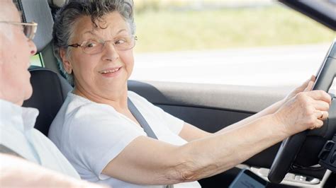 keeping your driver s licence at 75 years old and over protecteur du citoyen state of health