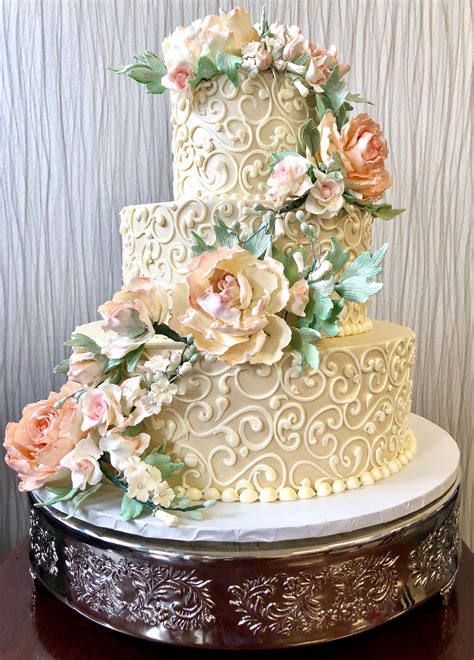 Beautiful Wedding Cake 💍 Spinellisboston Spinelliscakes Wedding