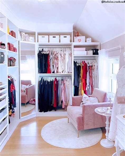 Samt Sessel Fluente In 2020 Dream Closet Design Dressing Room Design Bedroom Closet Design