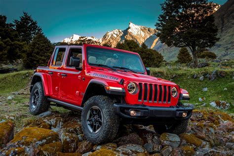 Detailed specs and features for the 2020 jeep wrangler unlimited willys including dimensions, horsepower, engine, capacity, fuel economy, transmission, engine type, cylinders, drivetrain and more. 2020 Jeep Wrangler Unlimited: Review, Trims, Specs, Price ...