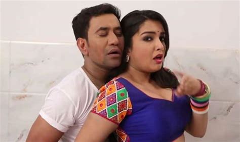 bhojpuri hot rumoured couple amrapali dubey and nirahua s throwback song ‘phagua mein fatata