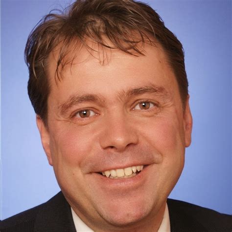 +43 662 43 05 91. Manfred Hartl - Firmenkundenbetreuer - Salzburger ...