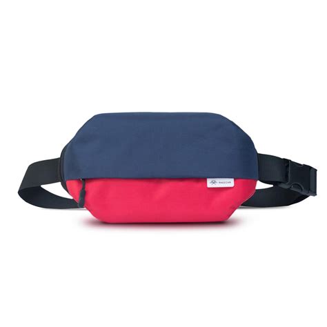 Red Supreme Fanny Pack Roblox