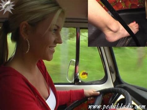 Pedal Lady Vw Bulli Barefoot Driving
