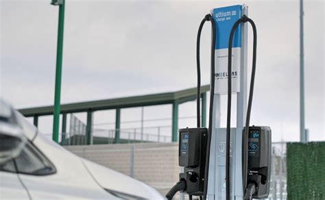 Canadian Access To Ev Charging Getting Better But Not Quickly Enough Automotive News Canada