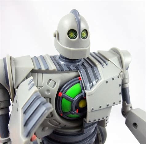 The Iron Giant Trendmasters 10 Remote Controlled Light And Sound