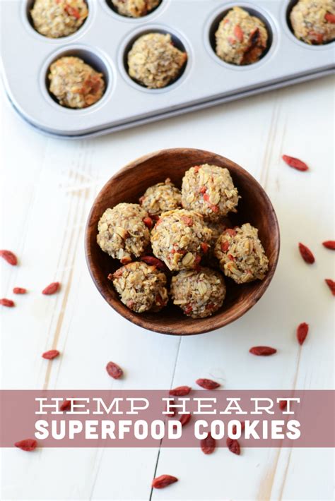 So this recipe for superfood breakfast cookies was born out of the need for something quick and easy on these hectic days. Hemp Heart Superfood Cookies