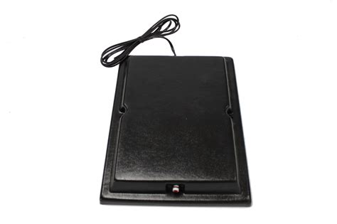 In keeping with their straight forward and installation ease theme, this new radiant heating panel is designed to simplify and reduce installation times. Reptile Basics 28 Watt Radiant Heat Panel | Groveland Gecko