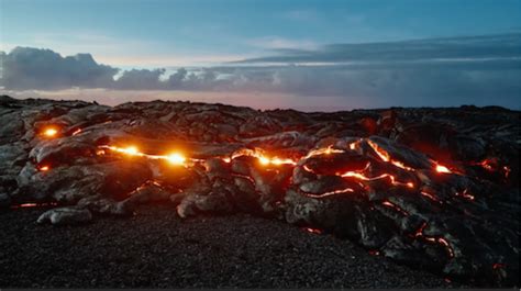 In der nacht zum samstag ist in der nähe der isländischen hauptstadt reykjavík ein vulkan erwacht. Auf Tuchfühlung mit Hawaiis aktivstem Vulkan