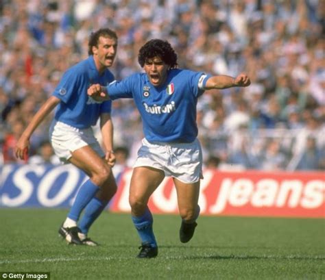 Diego maradona, i̇talya'nın belki de inancına en bağlı olduğu bu şehirde yaşayanlar tarafından hala 'tanrı' olarak görülüyor. Diego Maradona hit with £33MILLION tax bill in Italy ...