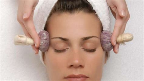 massagem pindas chinesas tratamento facial de relaxamento