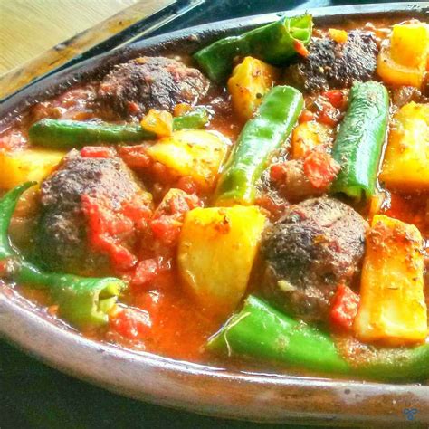 Izmir Köfte Recipe Turkish Meatballs In Tomato Sauce