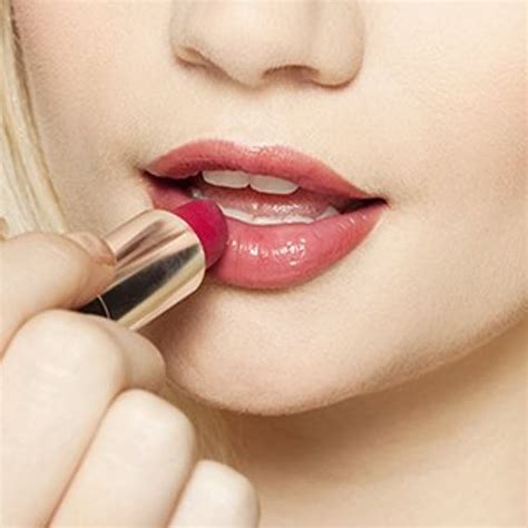 Here S The One Lipstick Hack You Should Know Peach Lipstick Lipstick