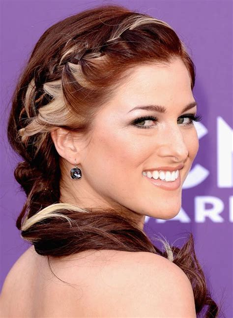 View yourself with over 12,000 hairstyles, 52 colors and 50 highlights. Easy Hairstyles For College Girls - Simple Hair Style Ideas