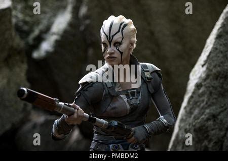Sofia Boutella juega Jaylah en Star Trek más allá de Paramount Pictures