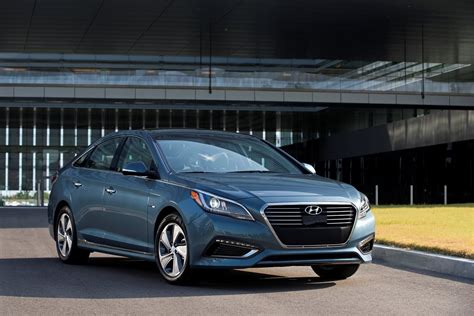 Hyundai Sonata Hybrid Review Trims Specs Price New Interior