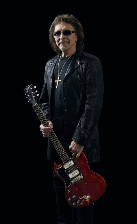 Watch The New 'Icons' Interview Featuring Tony Iommi - Bionic Buzz