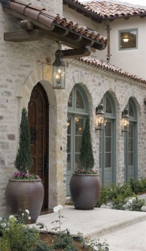 Color Of The Stone Arched Windows And Trim Colorlovely
