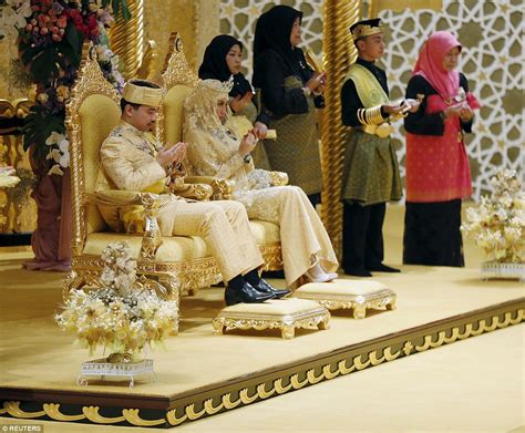 Sultan Of Bruneis Son Prince Abdul Malik Gets Married In A Sea Of Gold