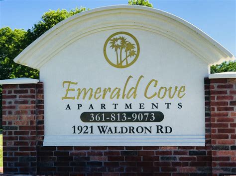 Emerald Cove Apartments And Town Homes