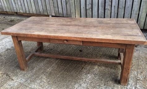 From sprawling antique banquet tables to rustic farm and antique country french tables, inessa stewart's antiques offers it all! Antique Oak Rustic Hstretcher farmhouse table, vintage ...