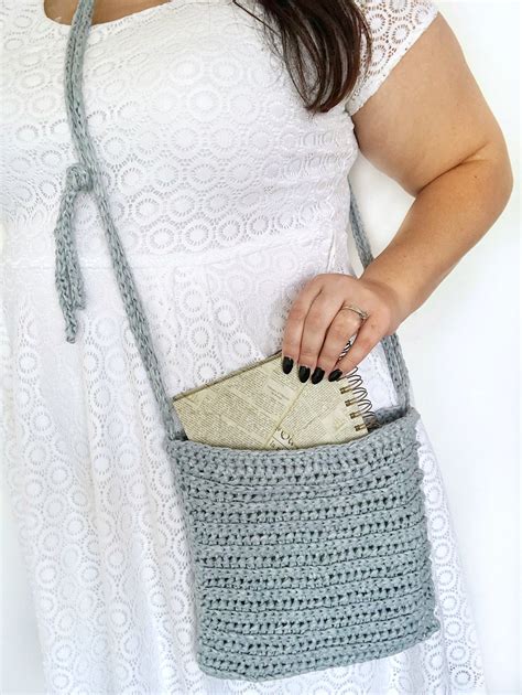 Free Crossbody Crochet Bag Pattern - Sierra's Crafty Creations