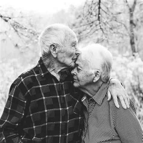 What True Love Looks Like Photo Of Elderly Couple In Love Photo By Knoxville Photographer