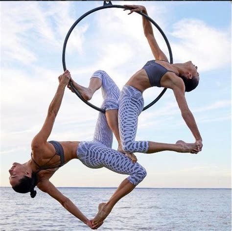 kimberly et christen instayogis qui sont les stars du yoga sur instagram elle