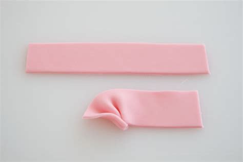 Fondant dries on the outside first while the middle stays chewy. tip from elisa: How to make gum paste candy • CakeJournal.com