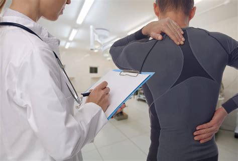Our physicians work closely with physical therapists, athletic. Responsibilities of a Sports Medicine Orthopedic Doctor ...