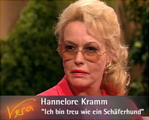 Weihnachtspiano musik \u0026 traditionelle weihnachtslieder playlist. fm4v2.ORF.at / Chez Hermes