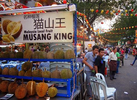 Oleh itu, di sini disenaraikan tempat makan menarik di kl meliputi pelbagai genre makanan yang. Tempat Makan Durian Musang King Di Kuala Lumpur - Sebuah ...