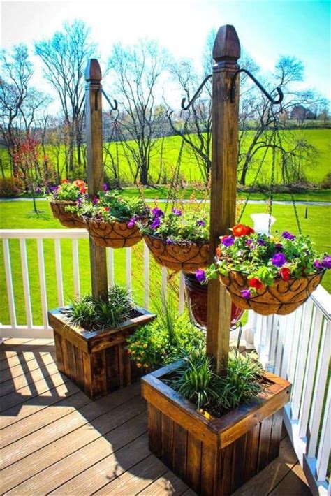 Pallet Planter Stands With Hanging Planter Baskets 30