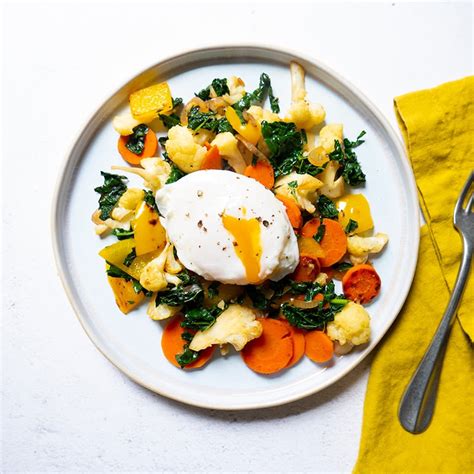 Vegetable Breakfast Hash With Poached Eggs Recipes Ww Usa