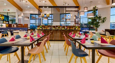 Highlights at the bologna hotel include a pizza restaurant, a lobby bar and wi fi throughout the property. Promo 60% Off Holiday Inn Express Bologna Fiera Italy ...