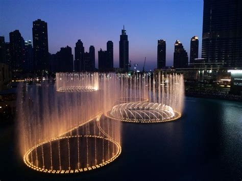 An Amazing Scene Of The Biggest Musical Fountains In The World Dubai
