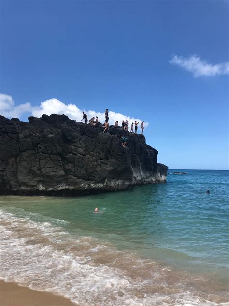 Cliff Jumping At Waimea Bay Beach Park Oahu Hawaii Rhonolulu