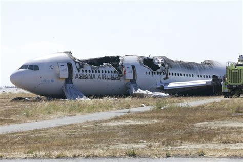 Additional Footage Of Asiana Airlines Flight 214 Crash At Sfo Shows