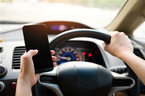 10 Tips To Reduce Distracted Driving Stansell Agency Greenville Sc
