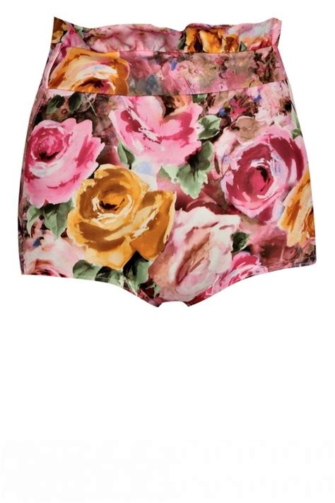 News Marie Claire Uk Boohoo Floral Marie Claire