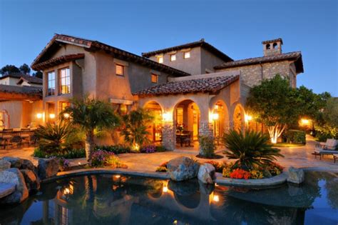 As we know that having the elegant house is everyone's dreams. 19 Astounding Luxury Mediterranean House Designs You'll ...